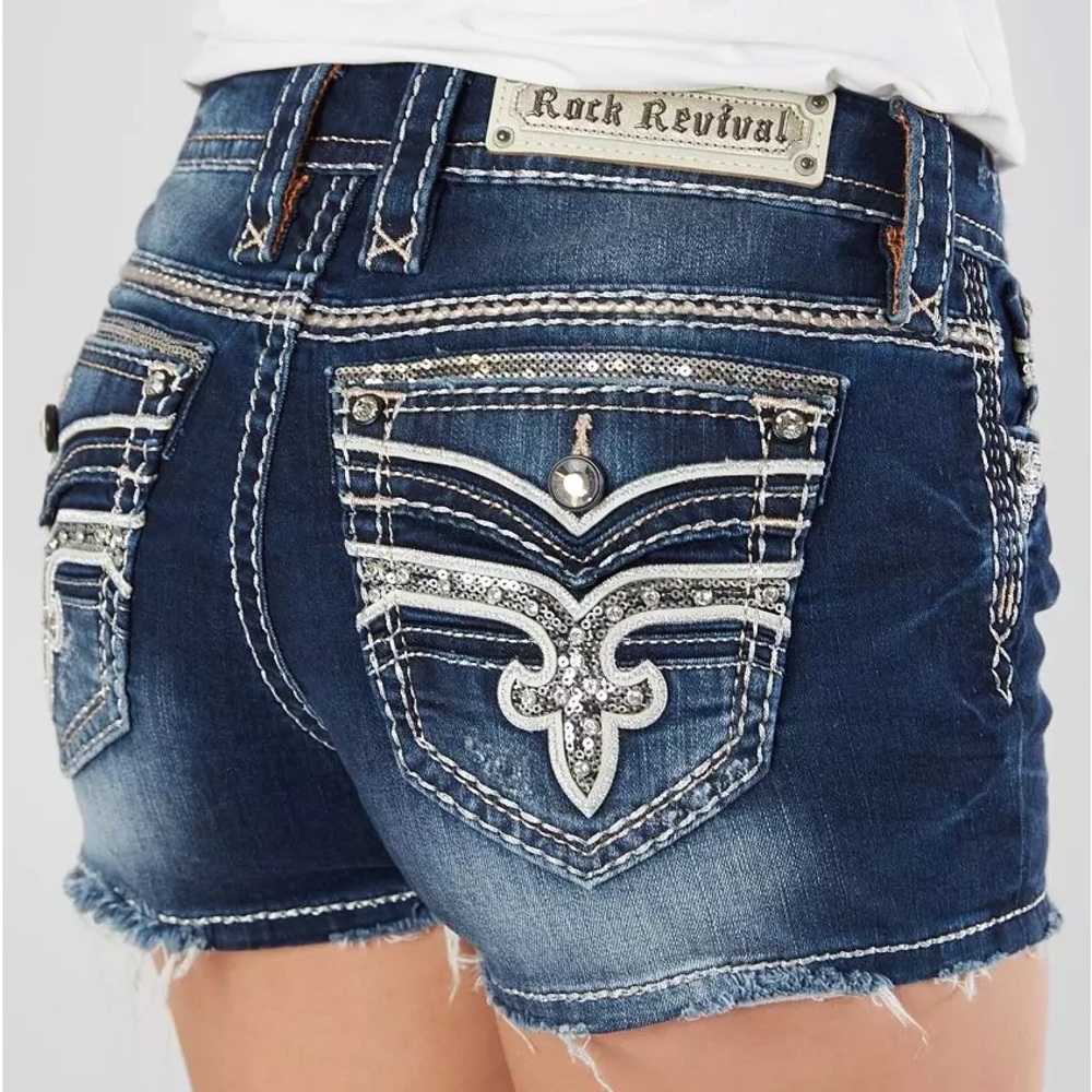 Buckle Jean Shorts - Picture 5 of 5